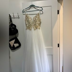 White and Gold Prom Dress size 3